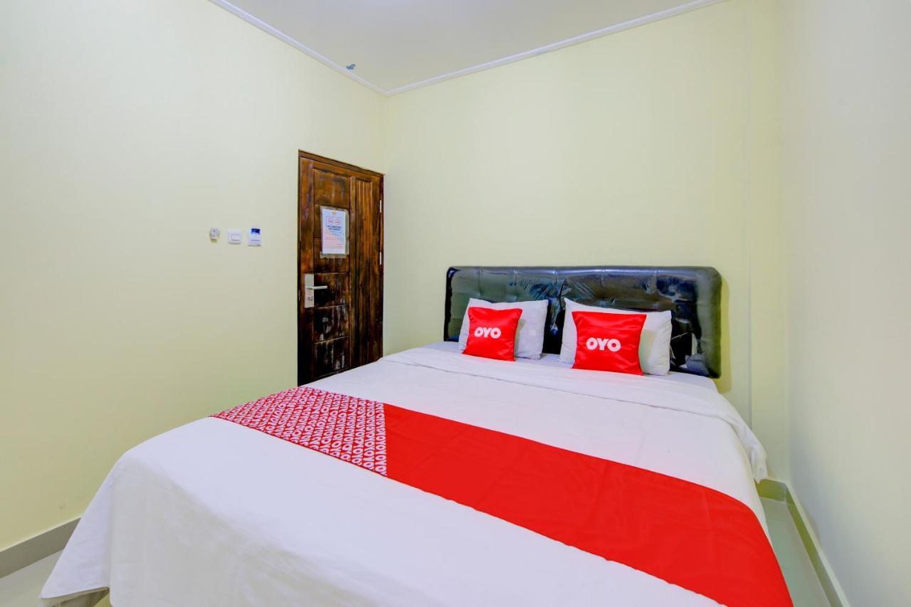Oyo 3791 Hotel Kja Теґал Екстер'єр фото