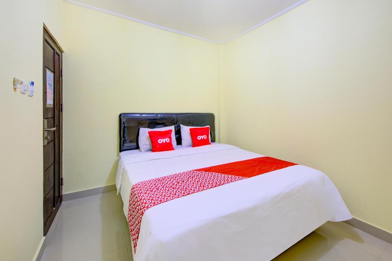 Oyo 3791 Hotel Kja Теґал Екстер'єр фото